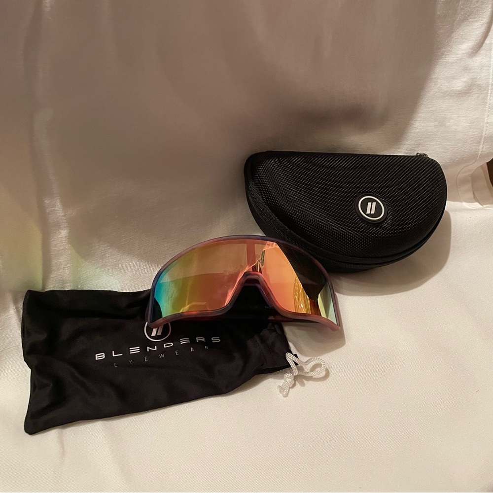 Blenders Sport Sunglasses with Rainbow Lens - Picture 4 of 5